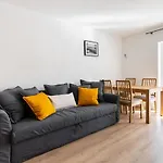 Апартаменты Comfortable Victus Close To The By Renters *